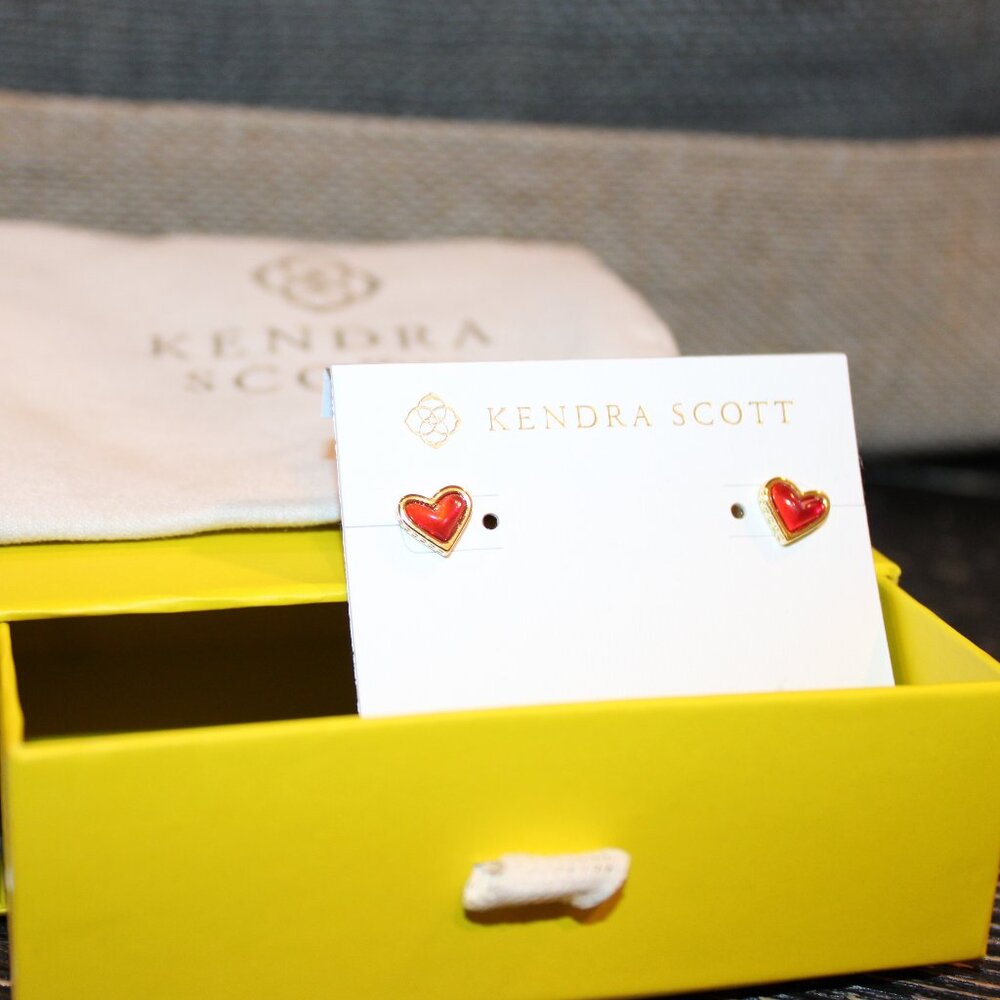 Kendra Scott Heart Earrings